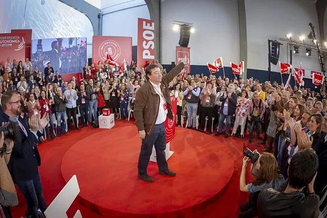 FERNANDEZ VARA HA FALLECIDO